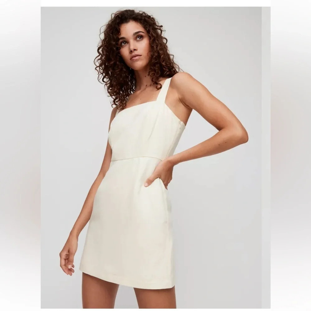Wilfred
Rosemond Dress in mellow yellow.  Similar to beige Size 8